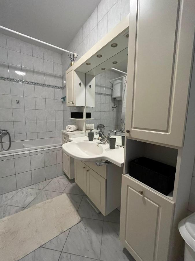 Apartman Vanda Омиш Экстерьер фото