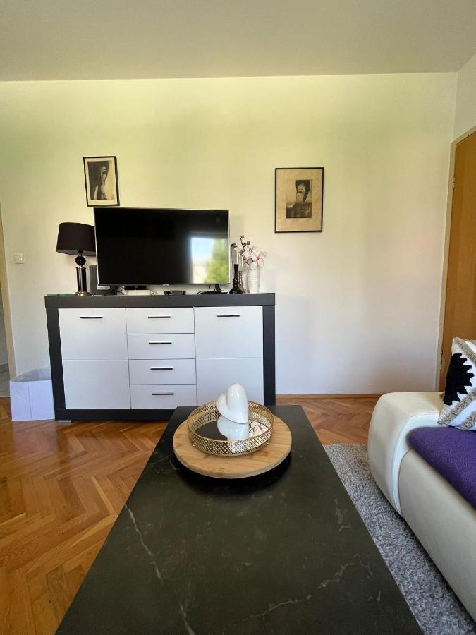 Apartman Vanda Омиш Экстерьер фото